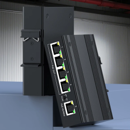 Промышленный PoE-удлинитель сети 1(IN) на 4(OUT)