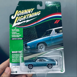 Литой под давлением масштаб 1:64 Johnny Lightning Challenger, модель автомобиля из сплава, готовая имитация миниатюрного автомо